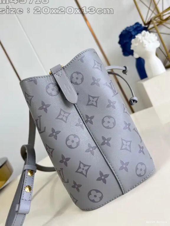 Cheap LOUIS VUITTON BB-20*20*13cm NÉONOÉ 0702
